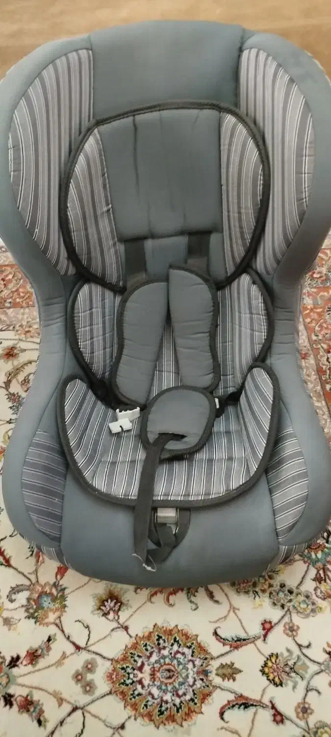 صندلی ماشین|تخت و صندلی بچه|محمدشهر, شهرک پیام (مهرالبرز)|دیوار