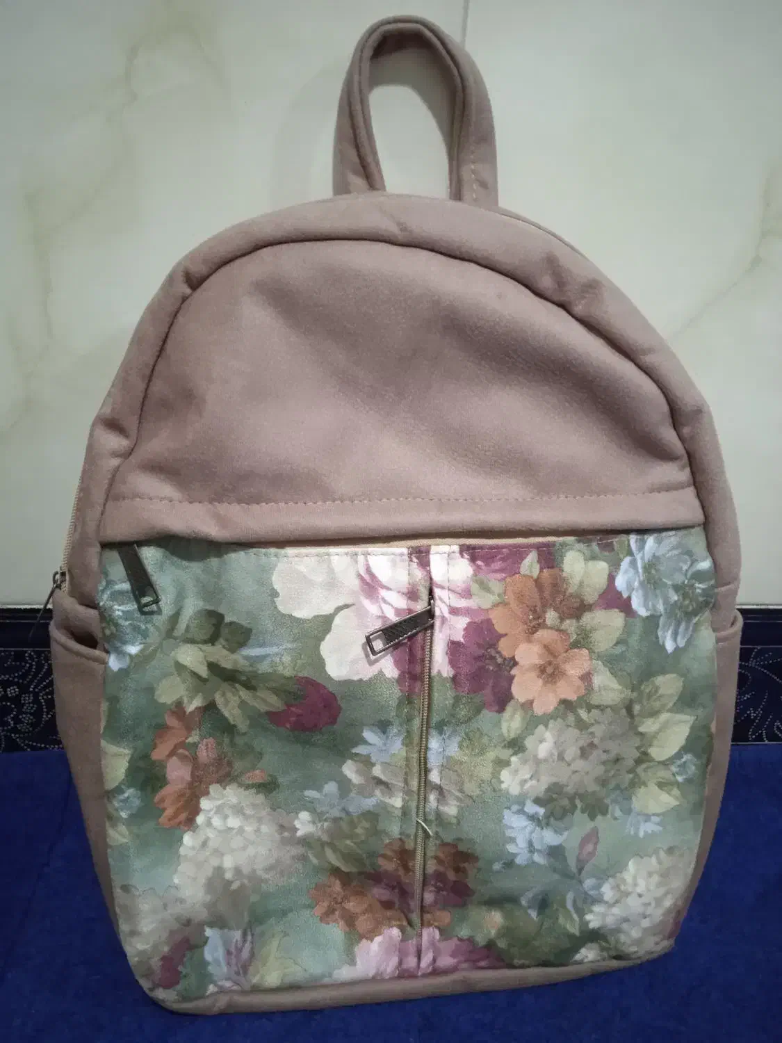 کیف مدرسه|کیف، کفش، کمربند|ملایر, |دیوار