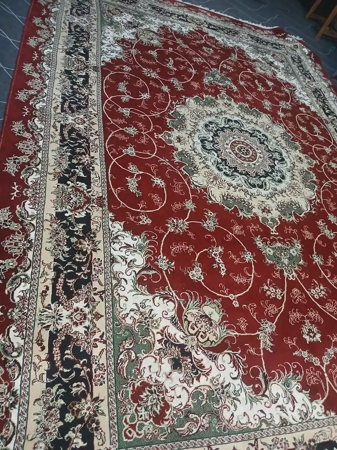 فرش در حد نو۱۲ متری|فرش|فولادشهر, مسکن مهر فولادشهر|دیوار