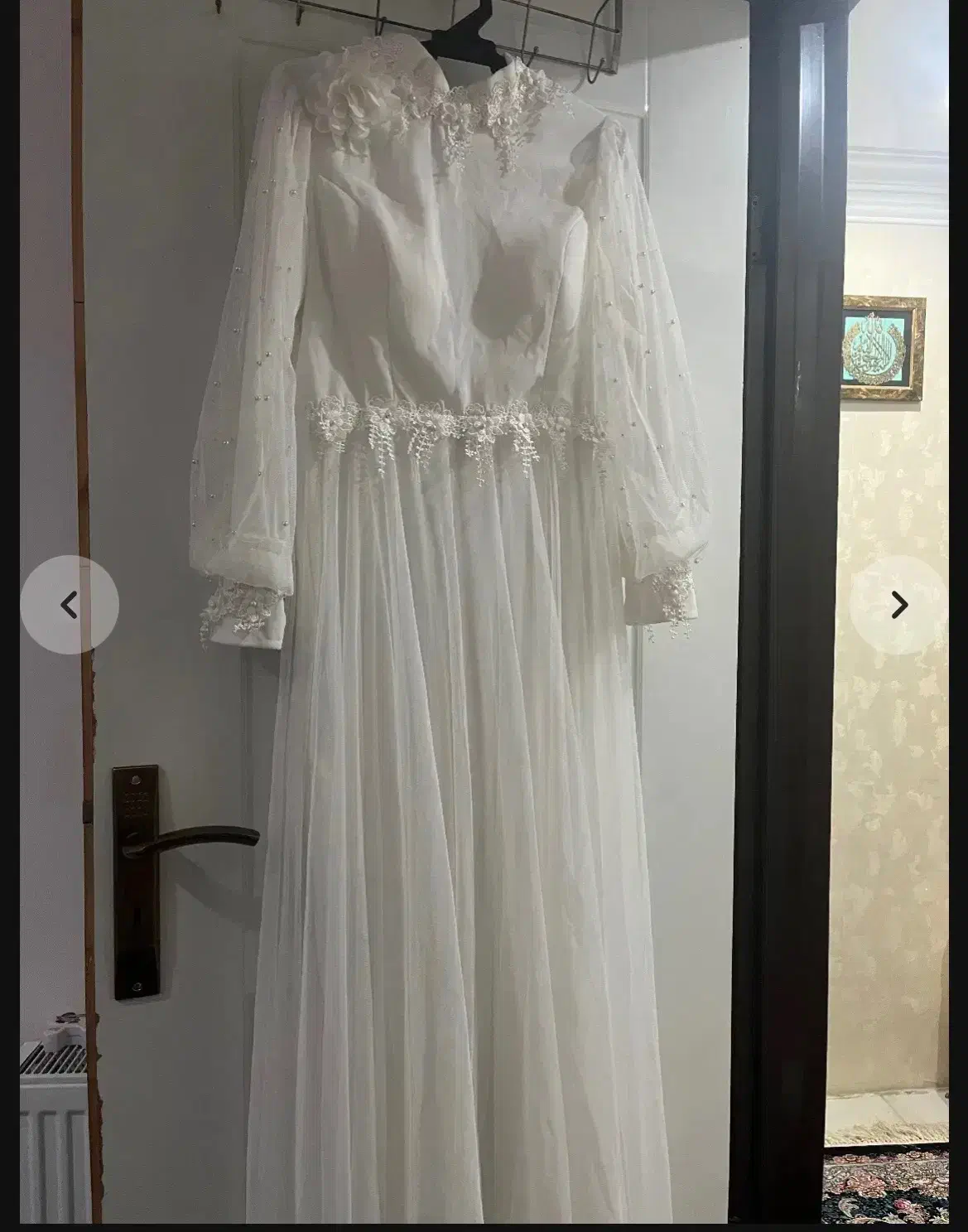 مجلسی کار شده نگین کاری|لباس|رباط‌کریم, نصیرشهر|دیوار