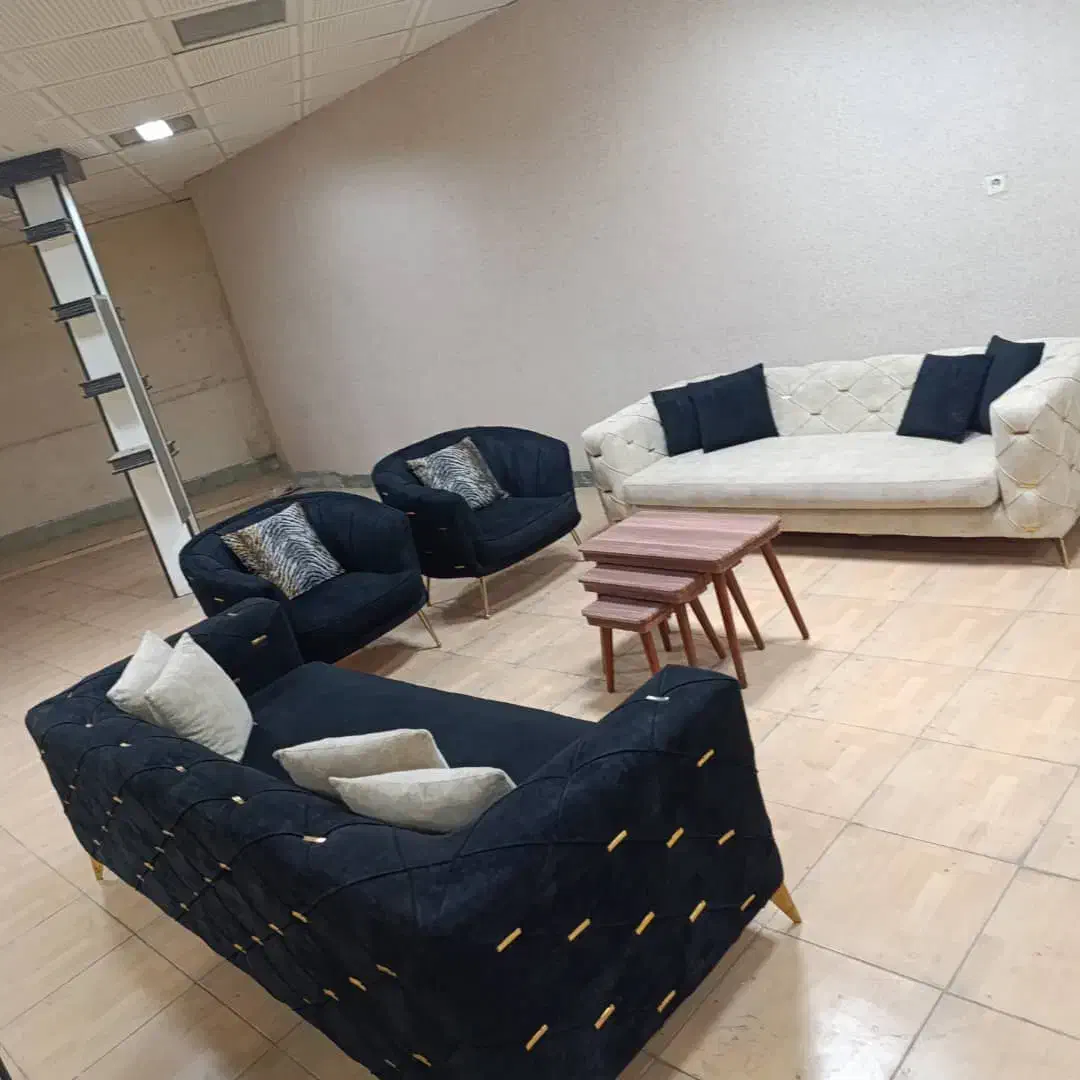 فروش یک دست مبلمان|مبلمان خانگی و میز عسلی|بیرجند, |دیوار