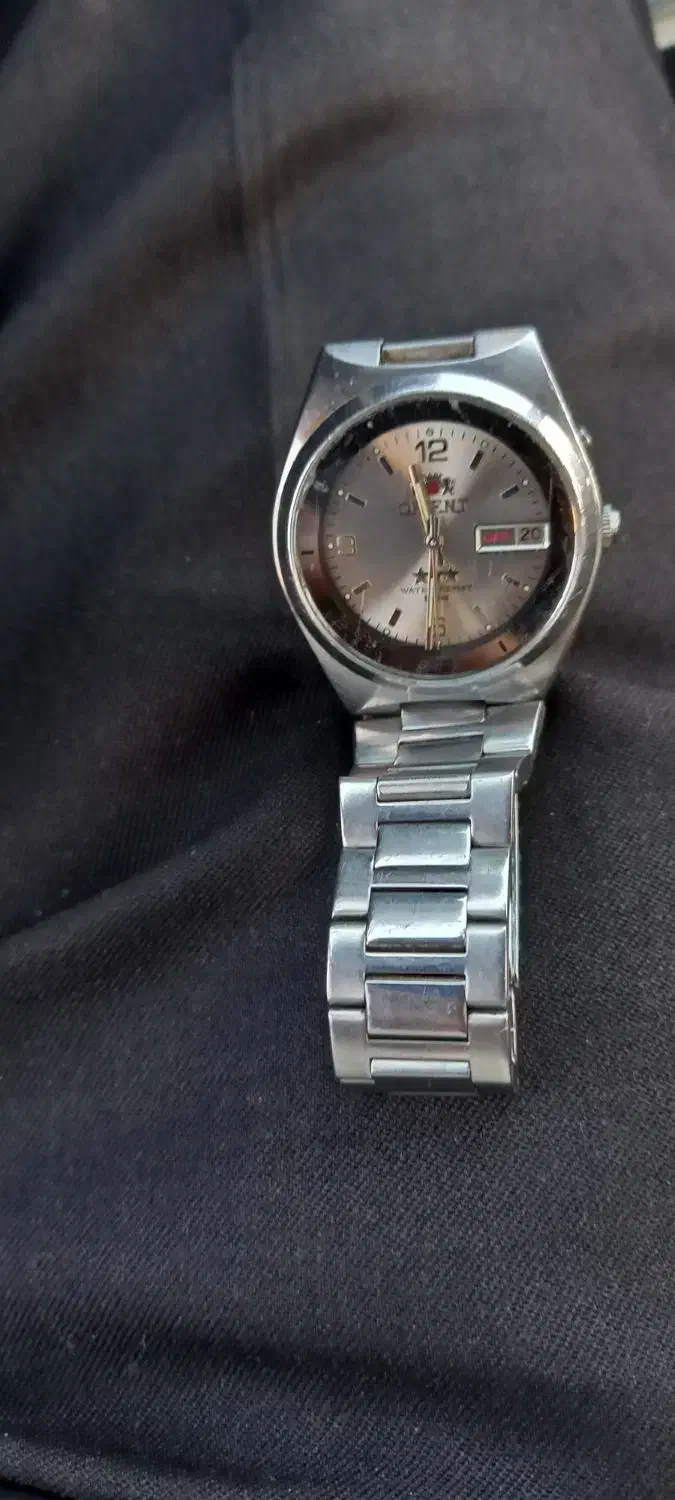 ساعت اورینت|ساعت|فردیس, فردیس|دیوار