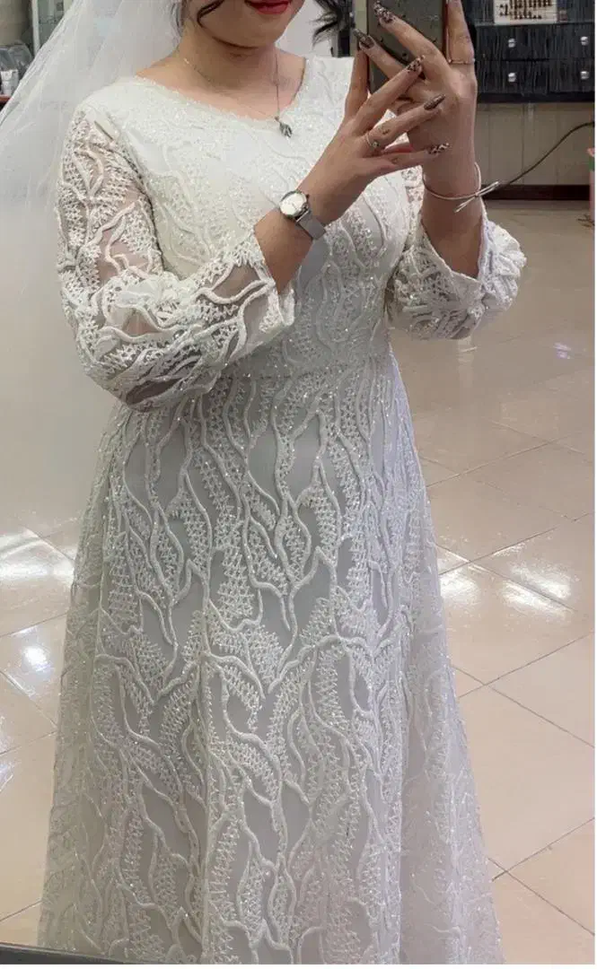 لباس مجلسی|لباس|گلبهار, شهر جدید گلبهار|دیوار