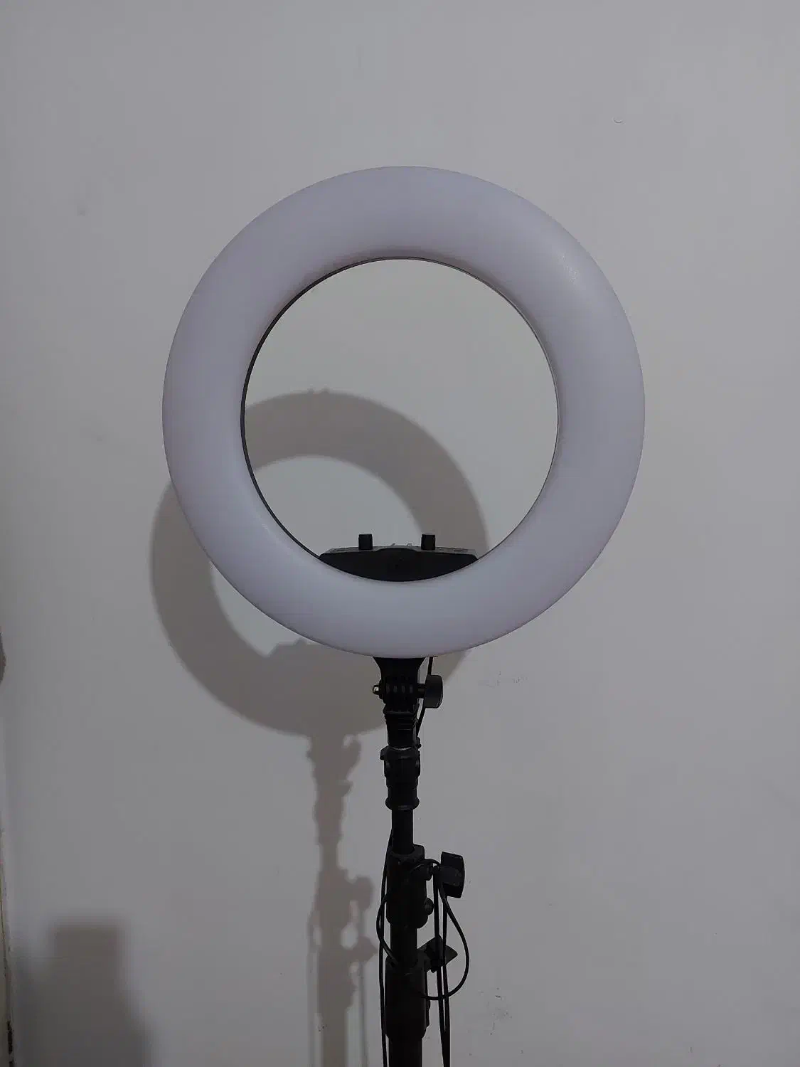 رینگ لایت|لوستر و چراغ آویز|ورامین, ورامین|دیوار