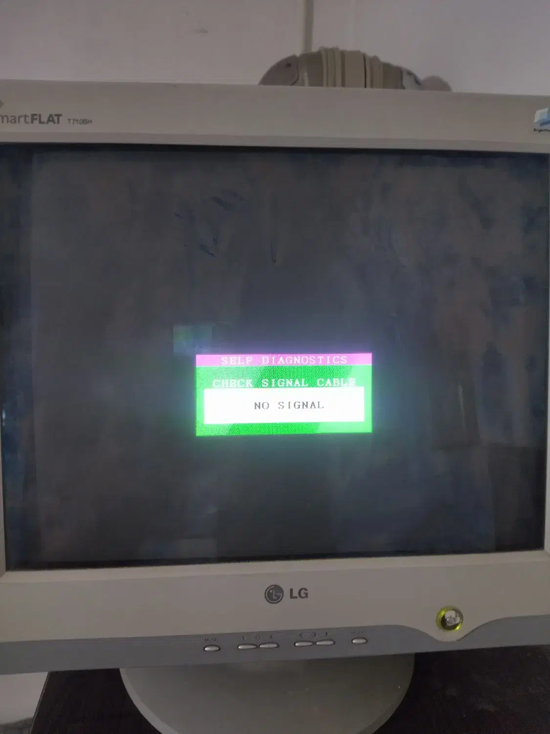 مانیتور ال جی سالم|قطعات و لوازم جانبی رایانه|بروجرد, |دیوار