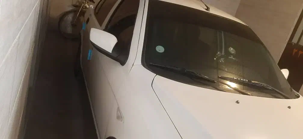 ساینا s 1401|خودرو سواری و وانت|صدرا-فارس, فاز ۱|دیوار