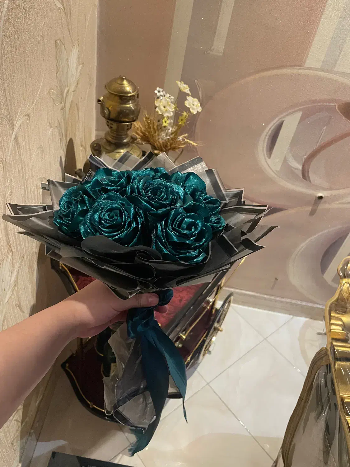 دسته گل ربانی|گل مصنوعی|ری, منصوریه منگل|دیوار