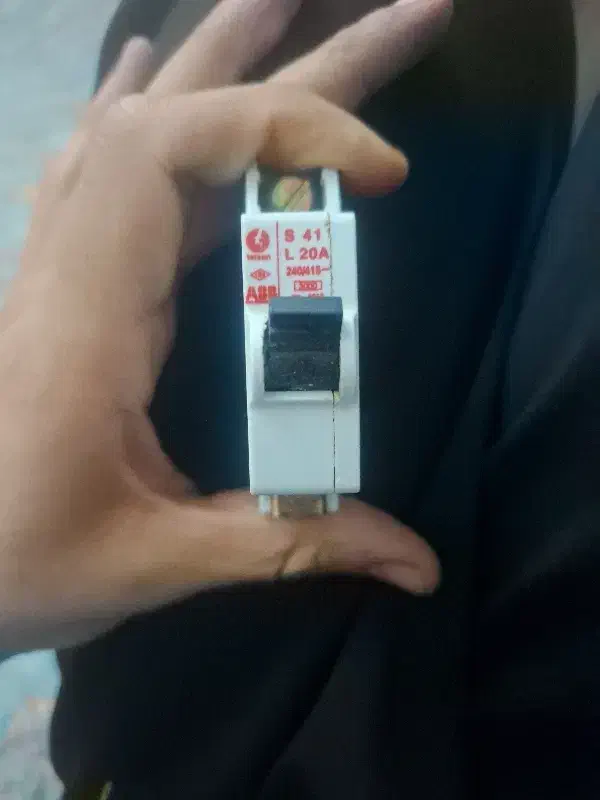 مینیاتوری 15 ولت abb|مصالح و تجهیزات ساختمان|قدس, شهر‌قدس|دیوار