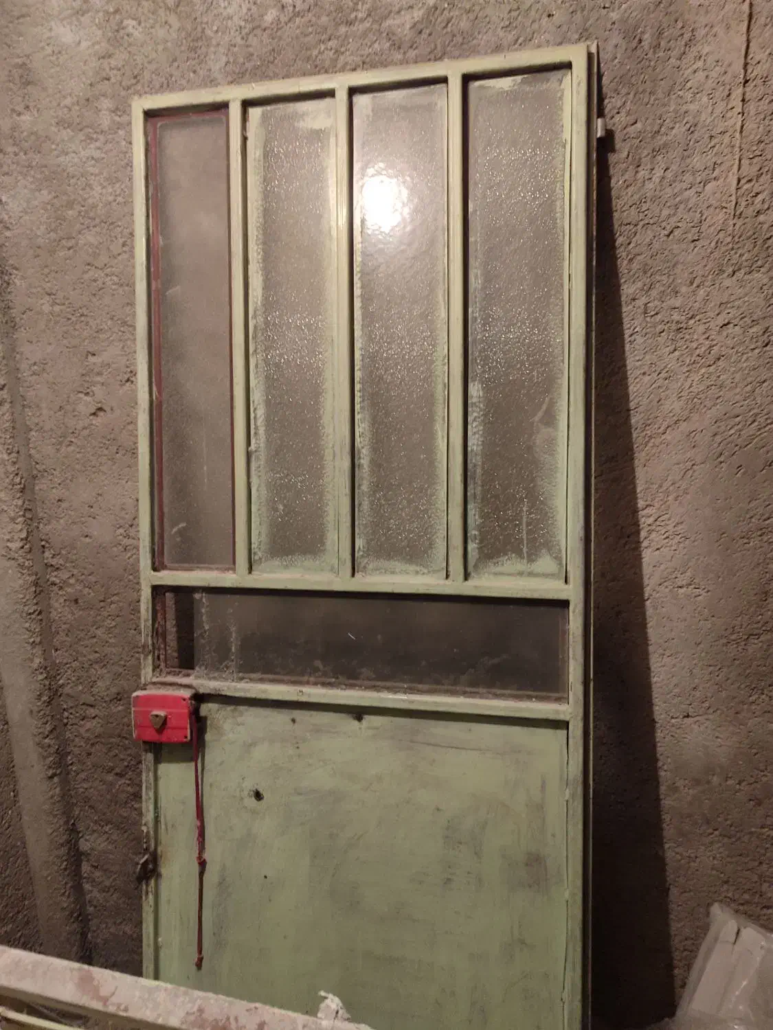 1عدرب فلزی با3پنجره فلزی|مصالح و تجهیزات ساختمان|یاسوج, |دیوار