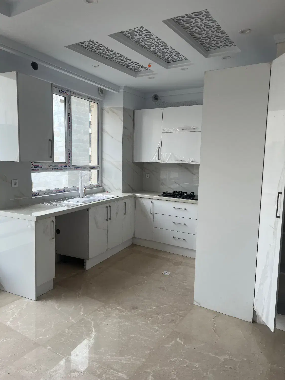 ۷۶ متر ۱ خوابه فول کلید نخورده بنی هاشم