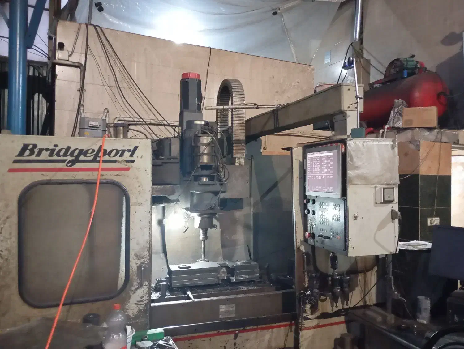 نیازمند نیروی همکار برای فرز cnc|استخدام صنعتی، فنی، مهندسی|یزد, |دیوار