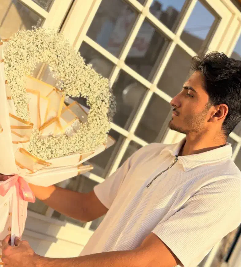 استخدام دیزاینر گلفروشی آریانا|استخدام هنری و رسانه|گناباد, |دیوار