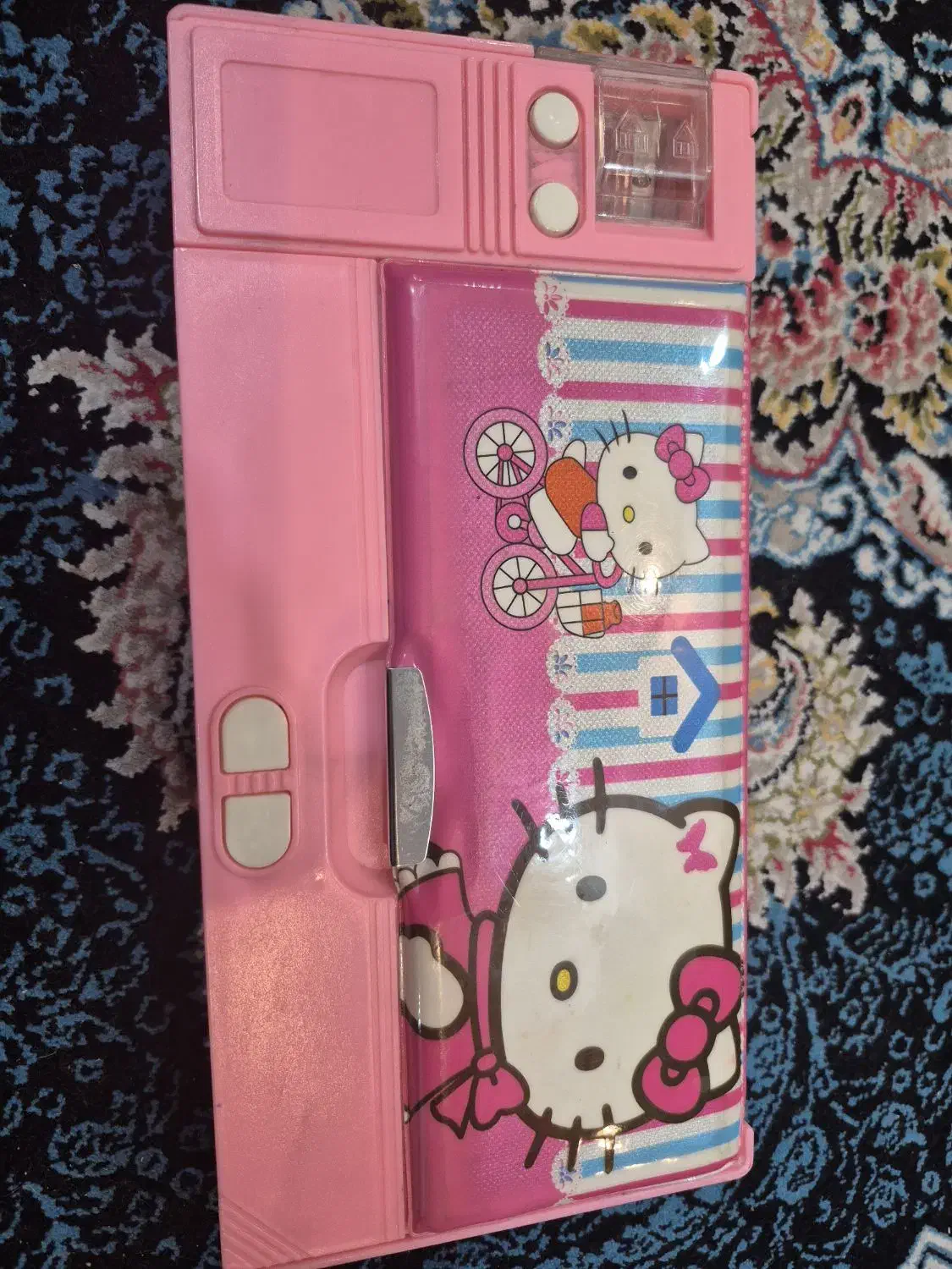 کالسکه بچه با یک عدد جامدادی نو ارسالم میشه|اسباببازی|اسلامشهر, زرافشان|دیوار