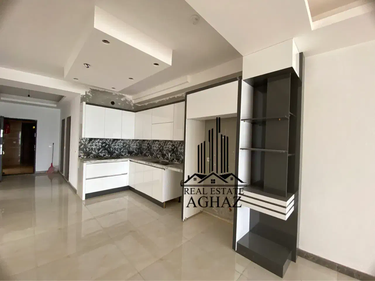 رهن و اجاره پلاک اول دریا (زیرقیمت)|اجارهٔ آپارتمان|سرخرود, |دیوار