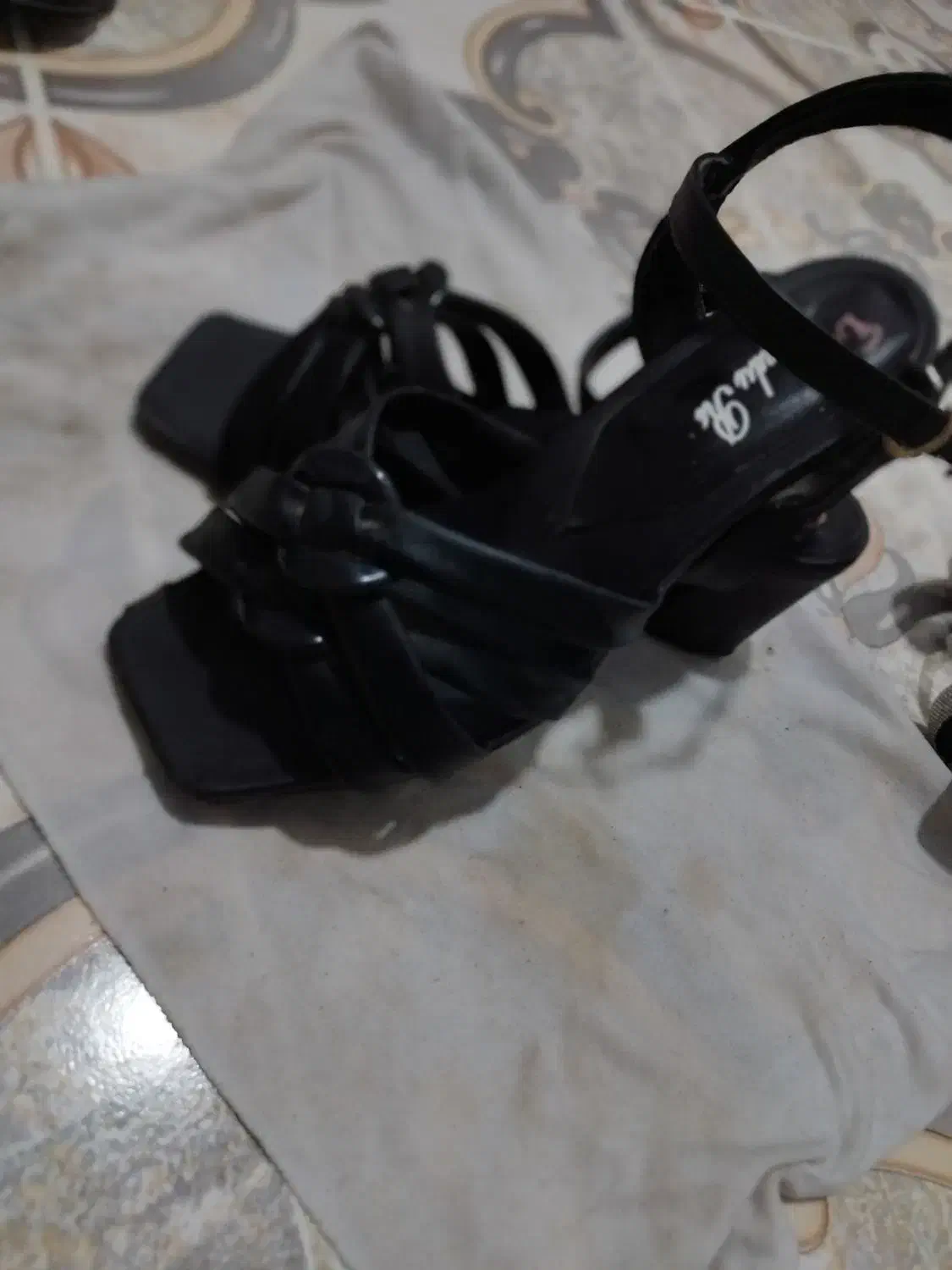 پافر|لباس|ثلاث باباجانی, |دیوار