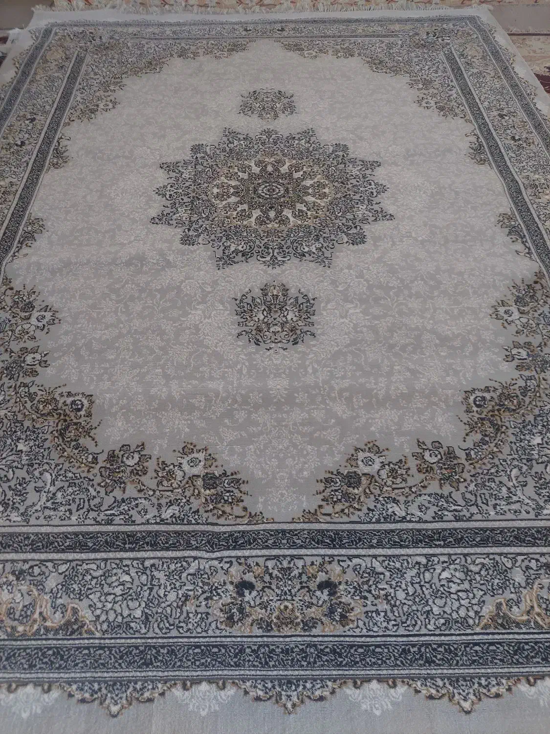 بازرگانی فرش حدادی نقد اقساط تعویض فرش|فرش|اراک, |دیوار