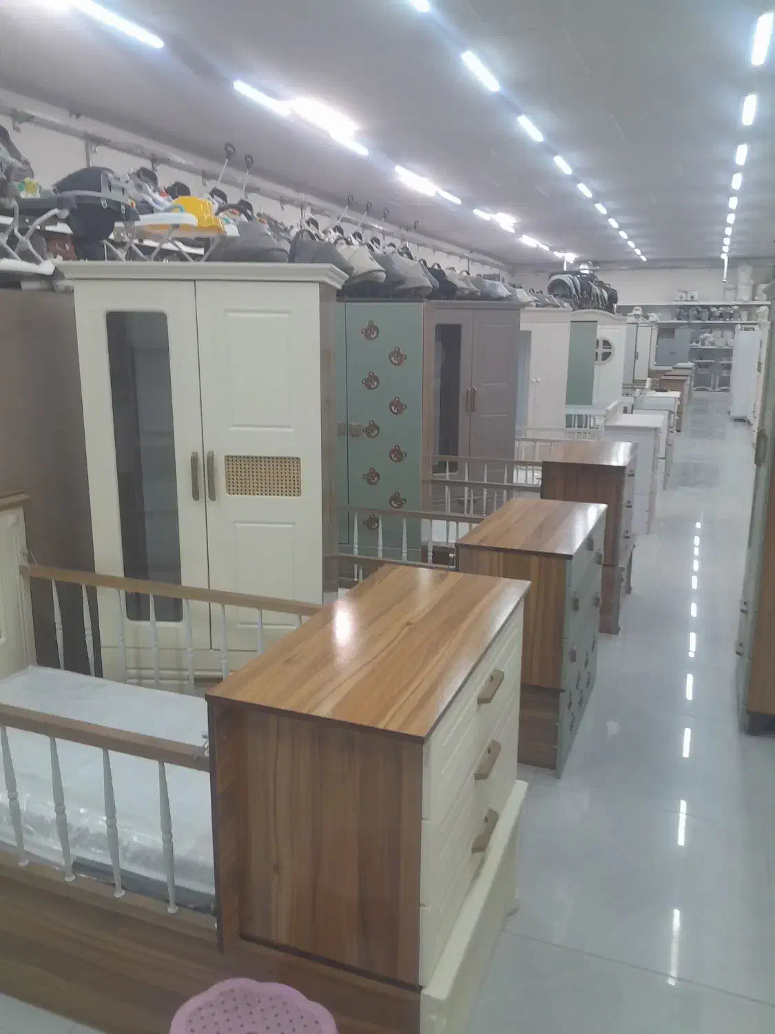 استخدام نیروی کارگر ساده اقا|استخدام خدمات فروشگاه و رستوران|مشهد, نوید|دیوار