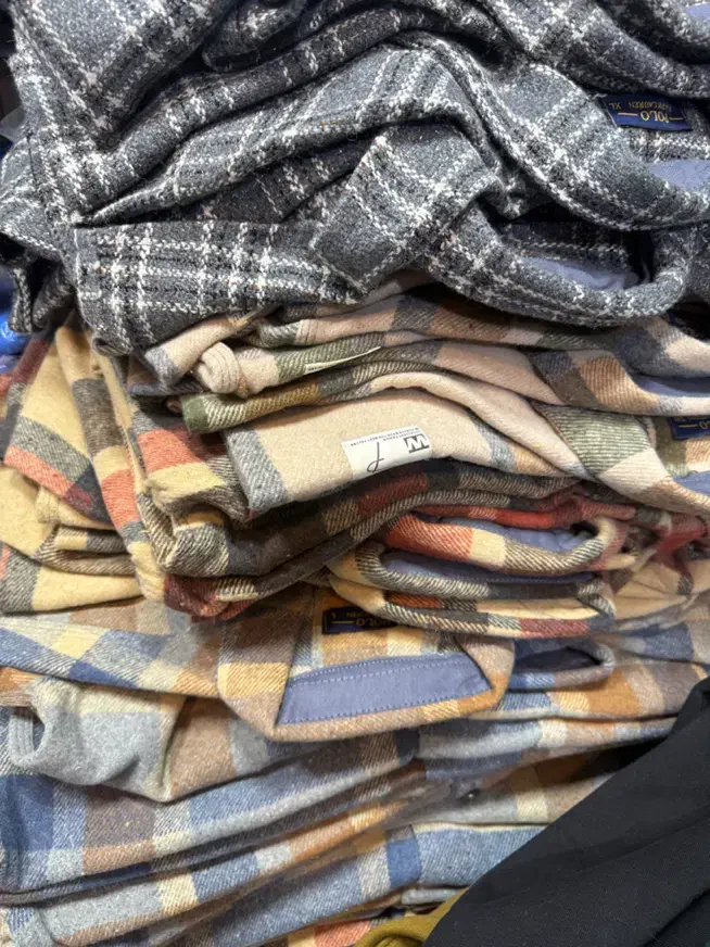 پیراهن پشمی عمده|لباس|اصفهان, جلالیه|دیوار