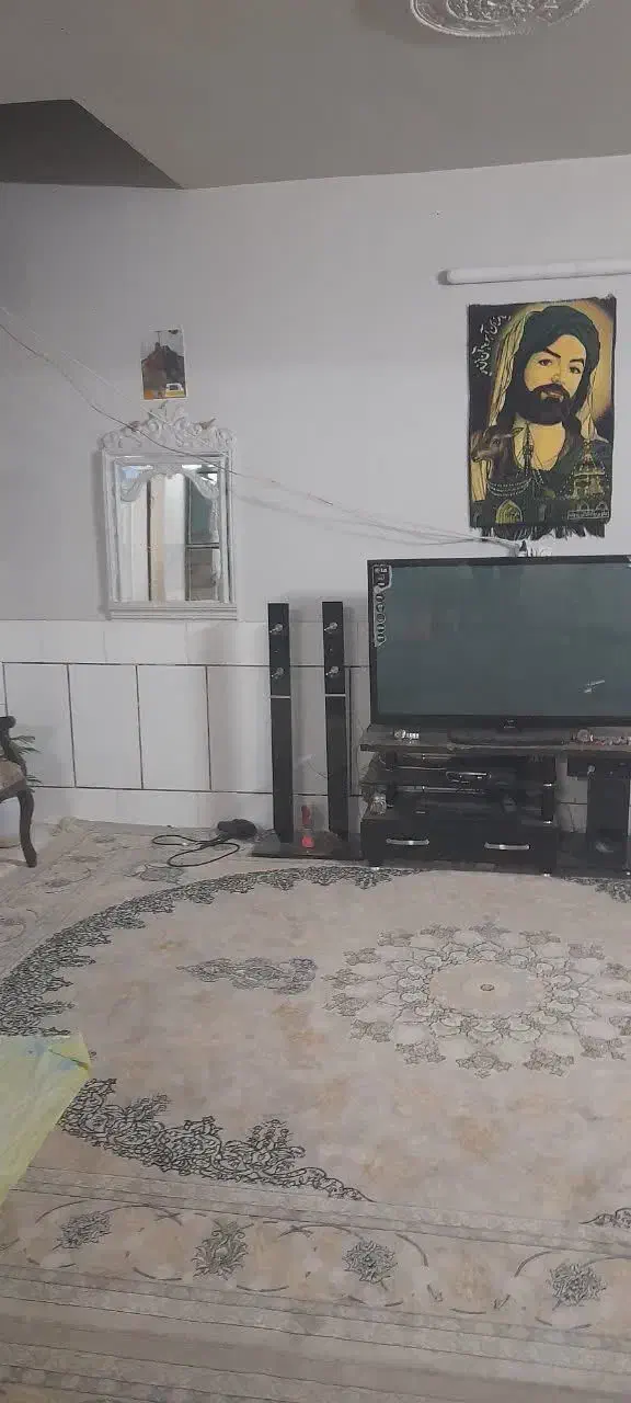 اجاره منزل دربست ۱۰۵ نبوی منش|اجارهٔ خانه و ویلا|خمینی‌شهر, |دیوار