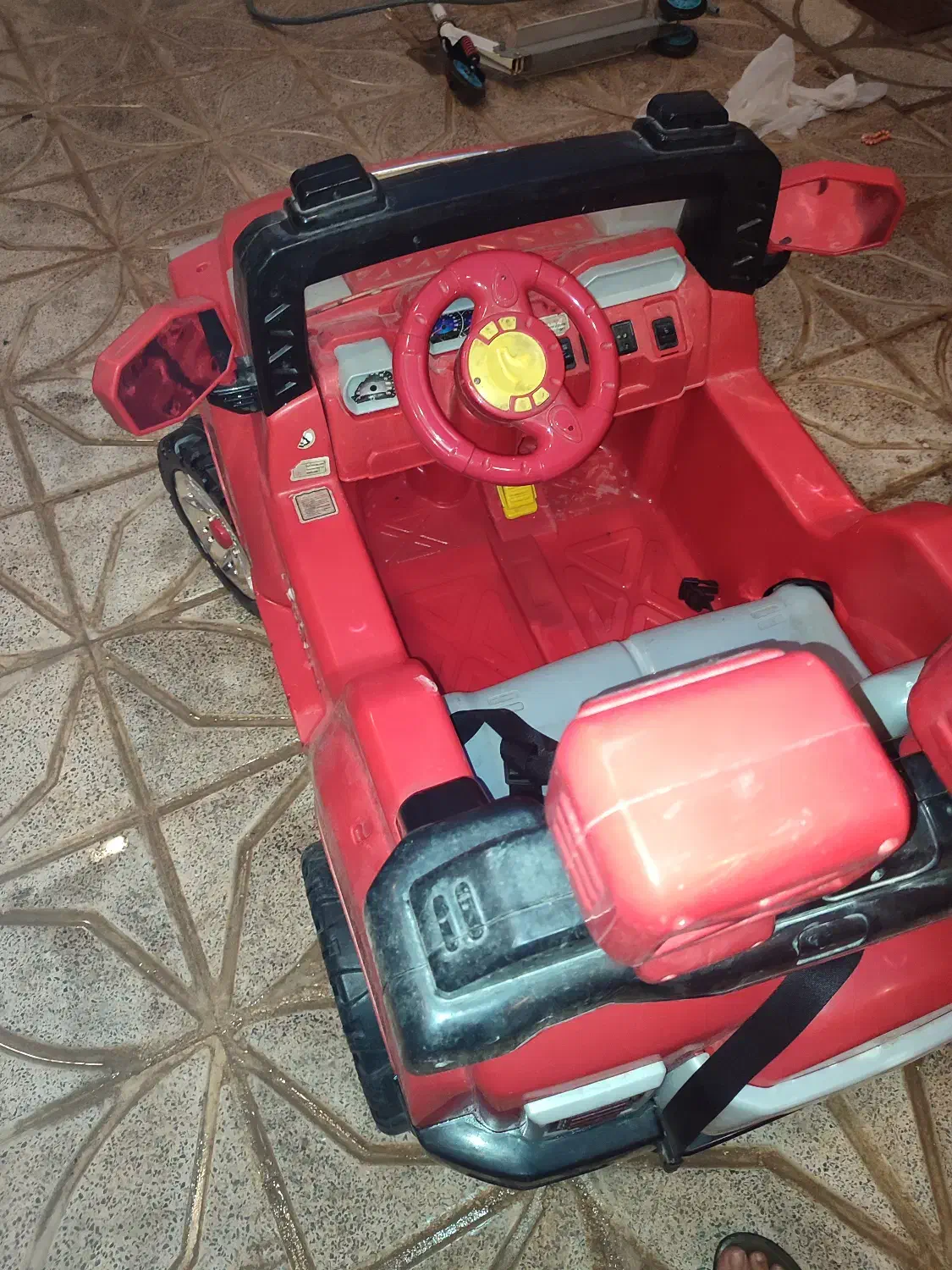 ماشین شارژی دو نفره|اسباببازی|آباده, |دیوار