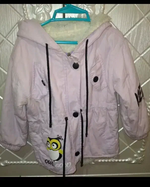 کاپشن دخترانه|کفش و لباس بچه|میانه, |دیوار