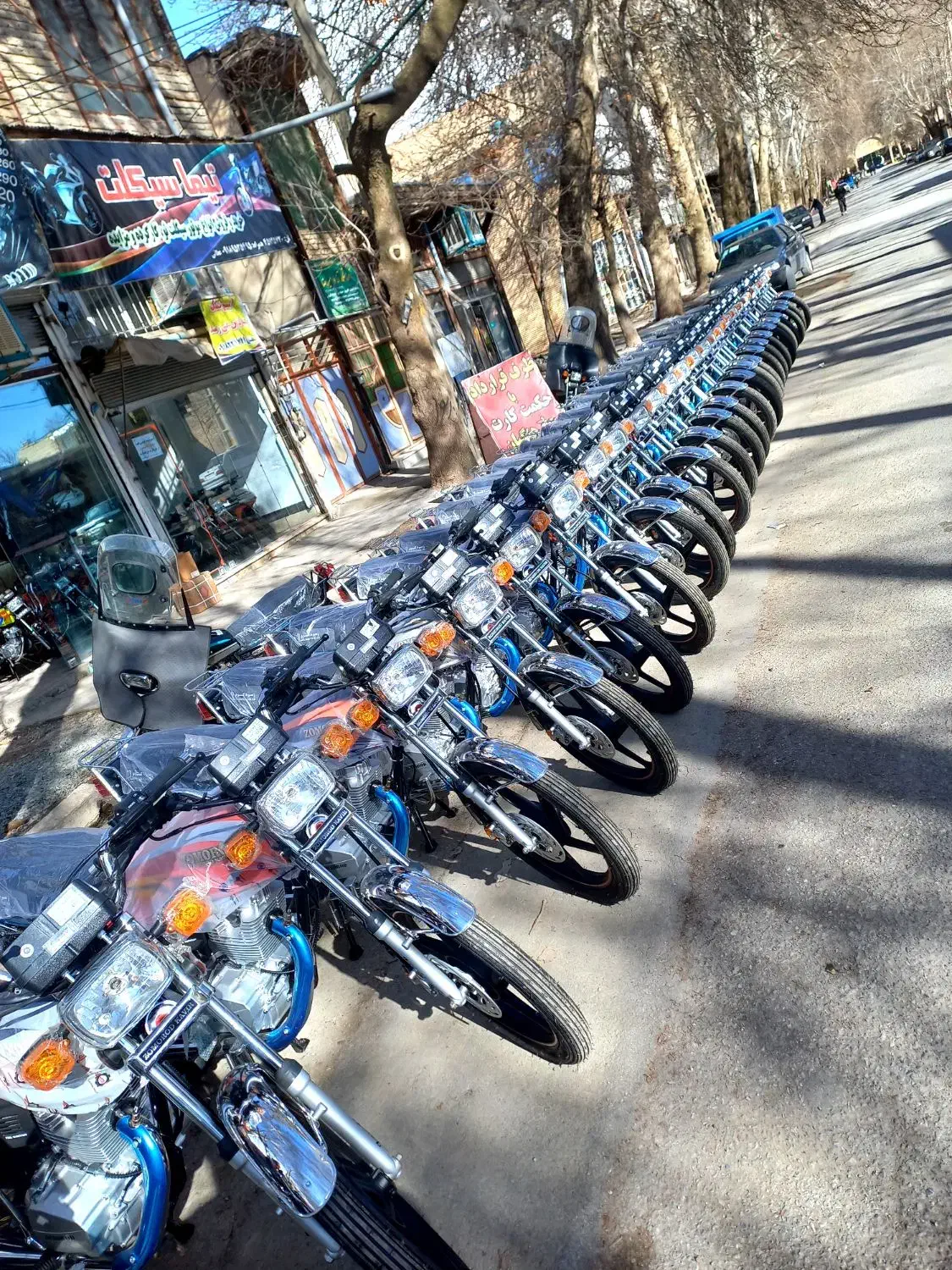 موتور سیکلت 200سی سی اسپرت لیفان|موتورسیکلت|کرمانشاه, |دیوار