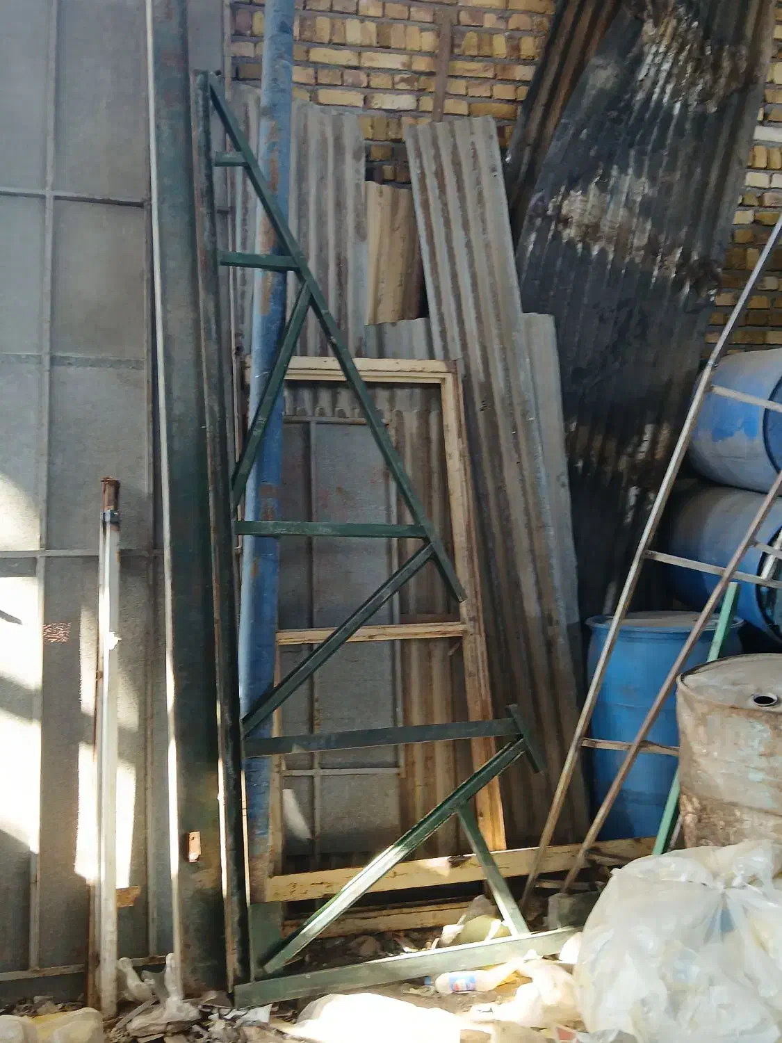 جرثقیل ثابت|ماشین‌آلات صنعتی|اشتهارد, |دیوار