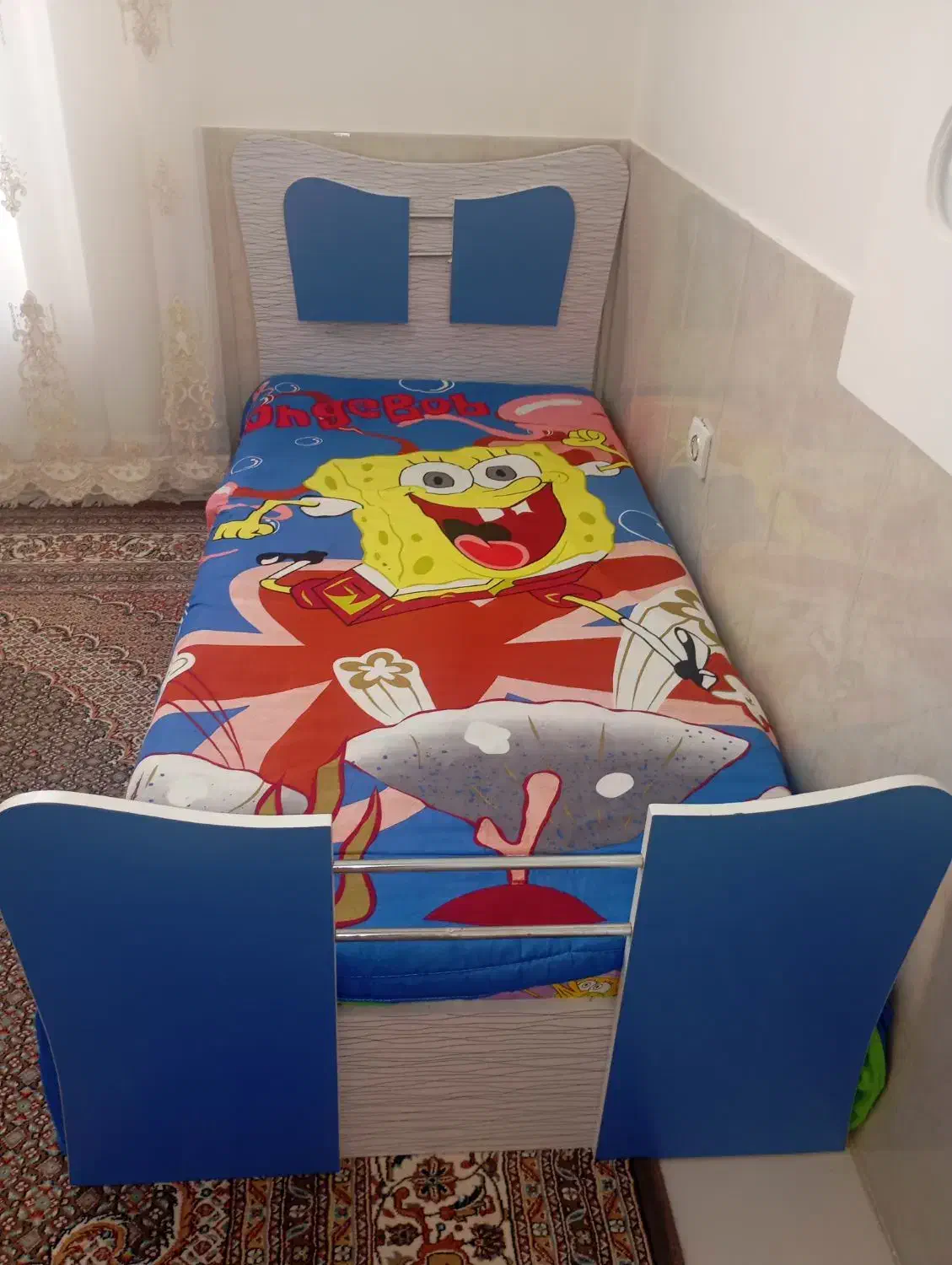 تخت کودک|تخت و صندلی بچه|قائن, |دیوار