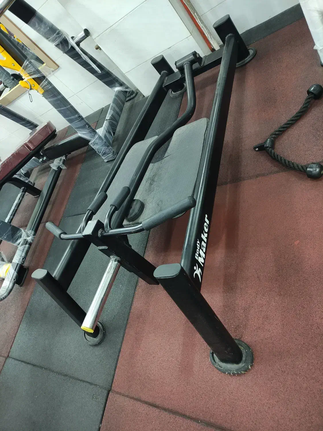 4 عدد دستگاه بدنسازی در حد نو|تجهیزات ورزشی|بروجن, |دیوار