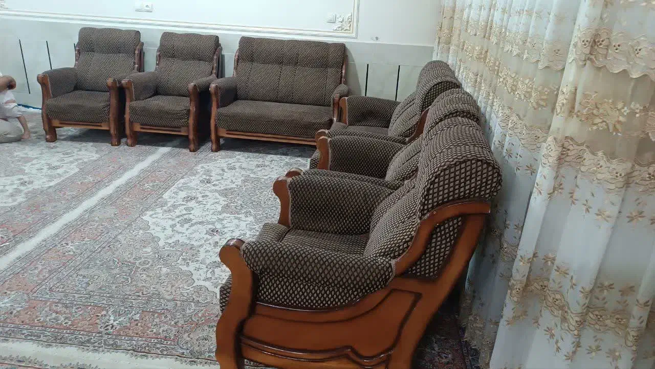 مبل ۸ نفره|مبلمان خانگی و میز عسلی|شاهین‌شهر, عطار|دیوار
