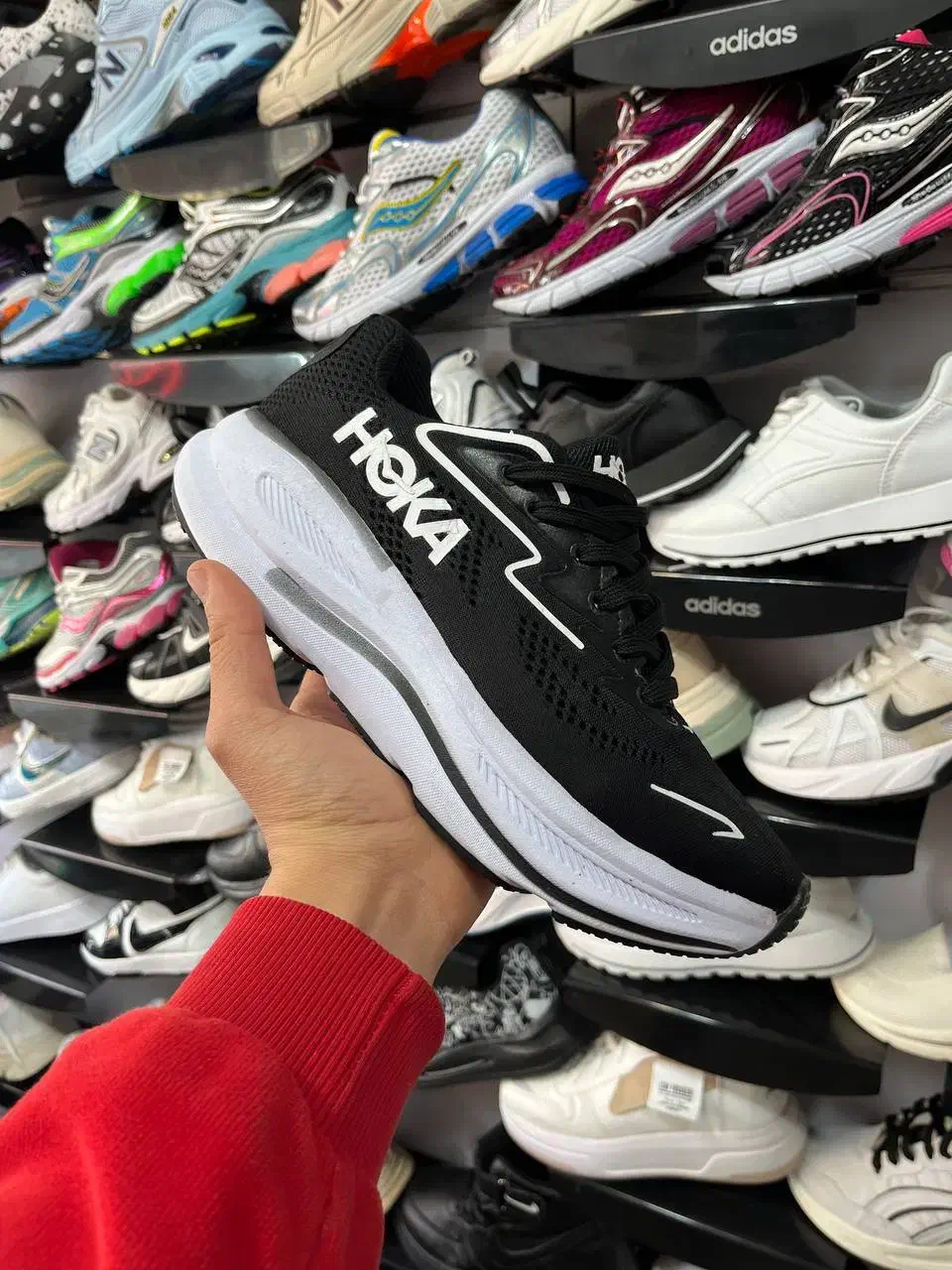 کفش ورزش مردانه و زنانه پسرانه و دخترانه|کیف، کفش، کمربند|زنجان, |دیوار