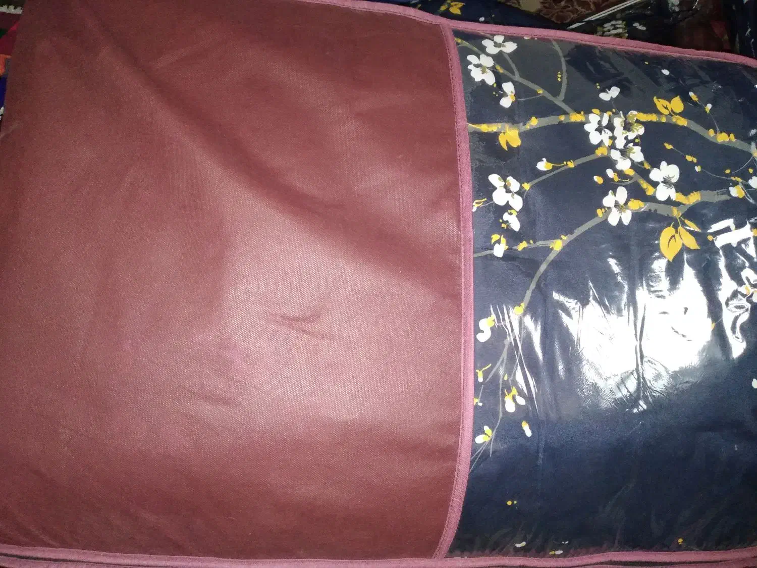 رختخواب(تشک)|رختخواب، بالش، پتو|کلاچای, |دیوار