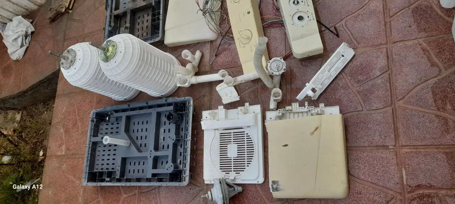 لوازم استوک لباسشویی. و کابین لباسشویی|ماشین لباسشویی و خشککن لباس|یزد, |دیوار