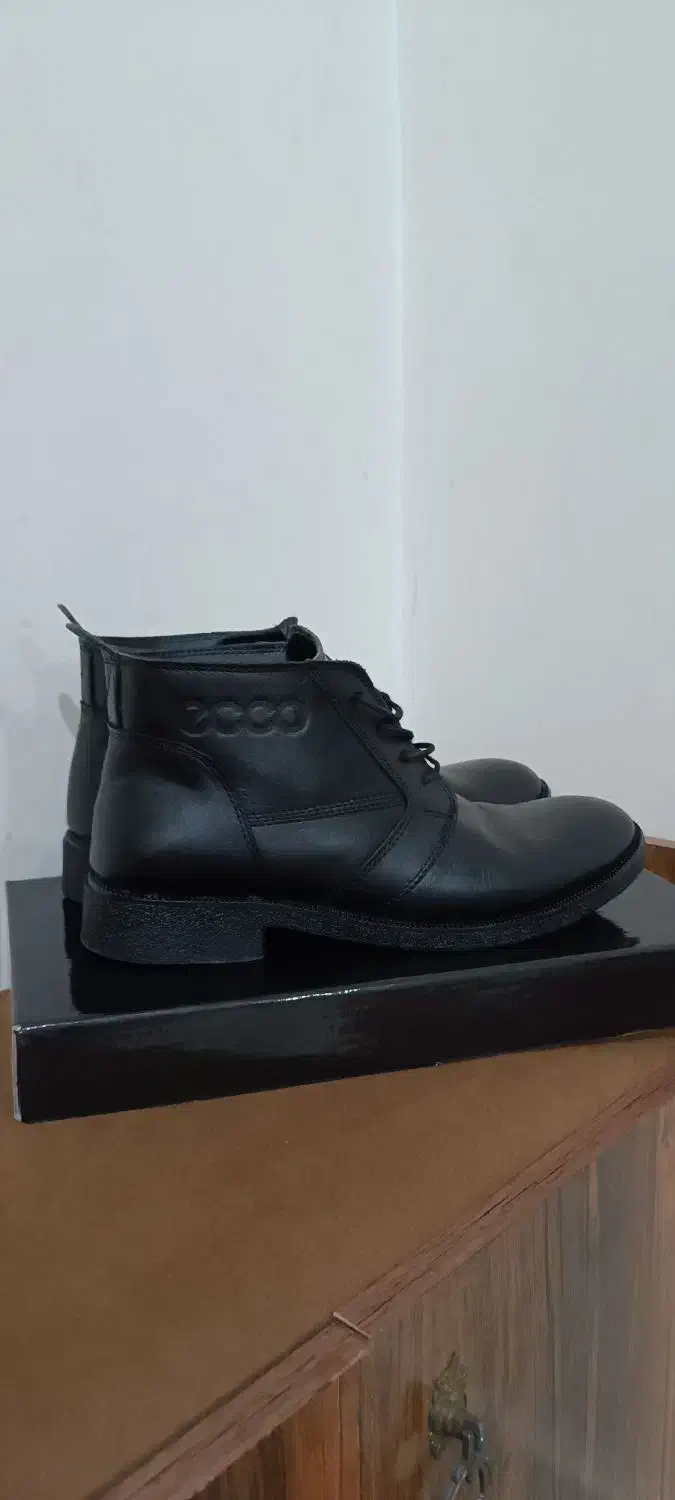 نیم بوت چرم ecco سایز ۴۰|کیف، کفش، کمربند|کرمانشاه, |دیوار