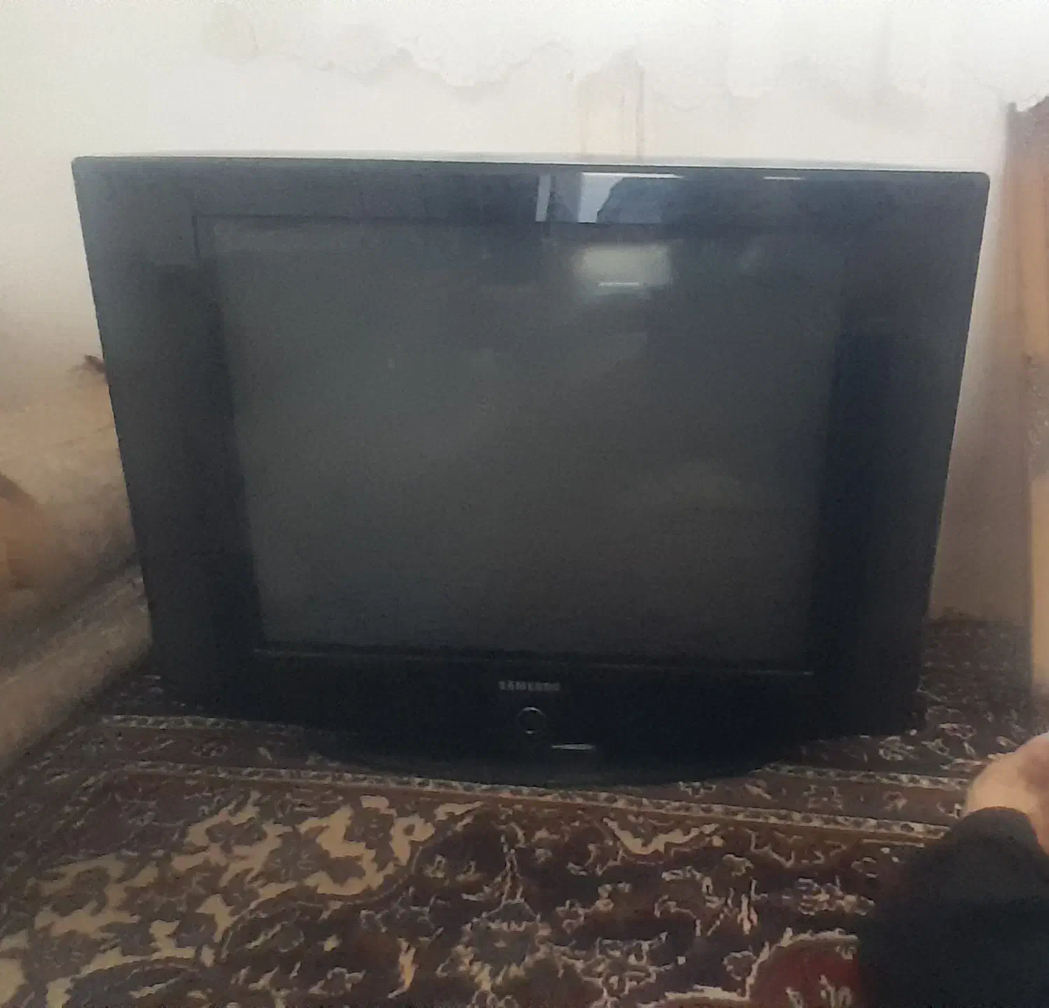 تلوزیون ۲۹ اینچ صفحه تخت|تلویزیون و پروژکتور|دلیجان, |دیوار