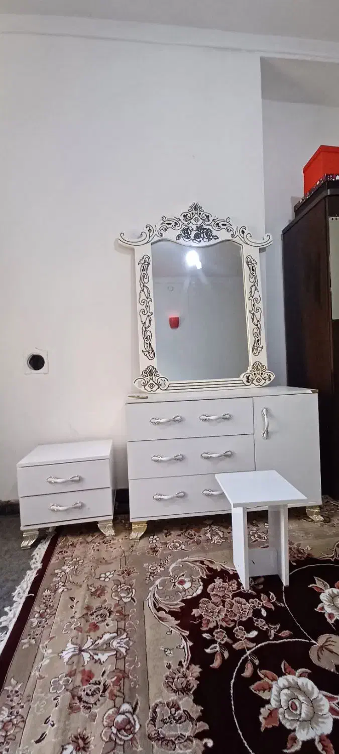 تخت خواب در حد نو|تخت و سرویس خواب|رفسنجان, |دیوار