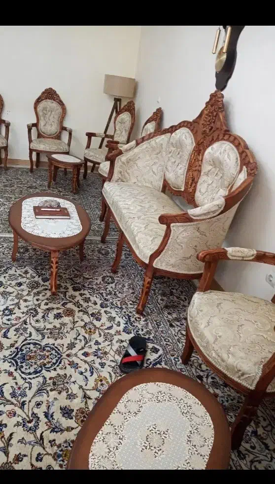 مبل سلطنتی|مبلمان خانگی و میز عسلی|شیراز, شهرک نیروی انتظامی|دیوار