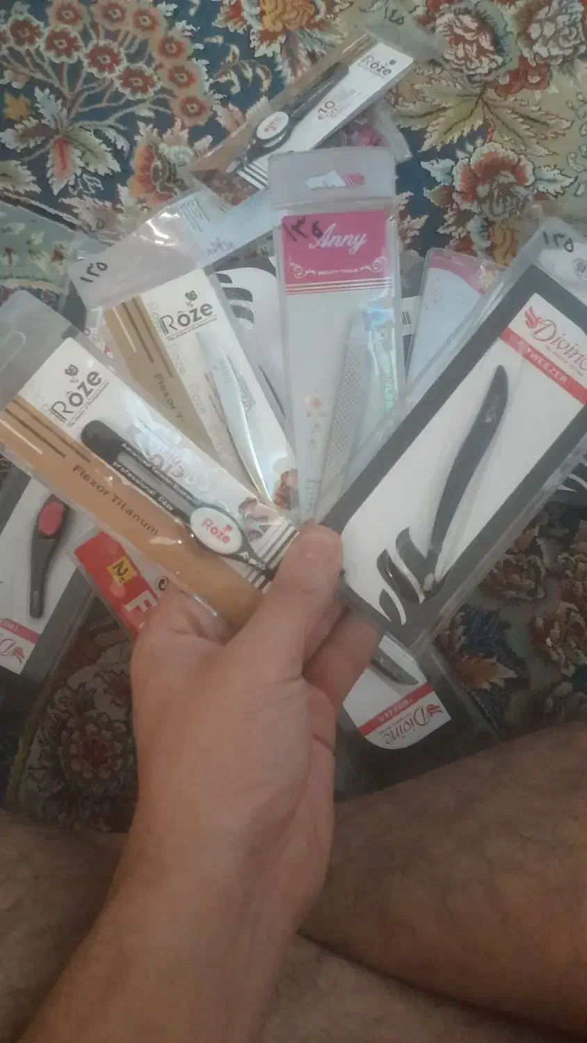 موچین و قیچی ابرو|آرایشی، بهداشتی، درمانی|اهواز, کوی صنایع|دیوار