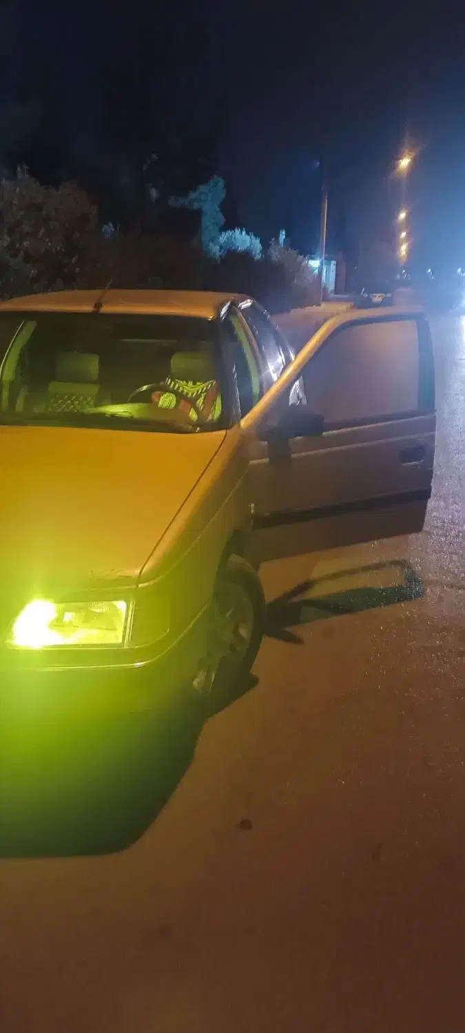 405نقره ای|خودرو سواری و وانت|نجفآباد, یزدانشهر|دیوار