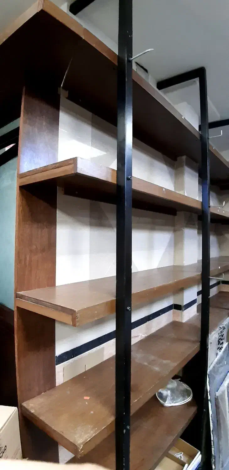 قفسه چوبی|کتابخانه، شلف، قفسه‌های دیواری|قم, سالاریه|دیوار