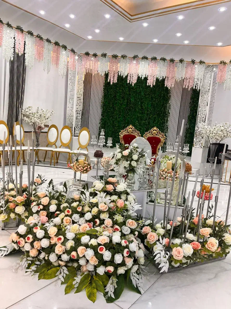 تالار های تشریفات اریا|خدمات پذیرایی، مراسم|بهارستان, |دیوار