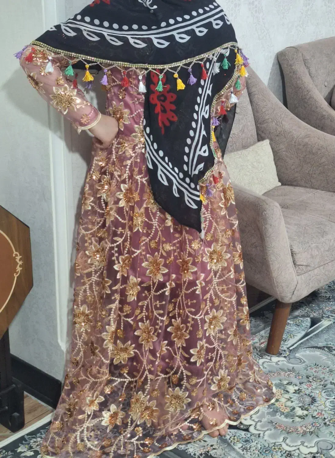 لباس محلی|لباس|قرچک, پارس سرام|دیوار