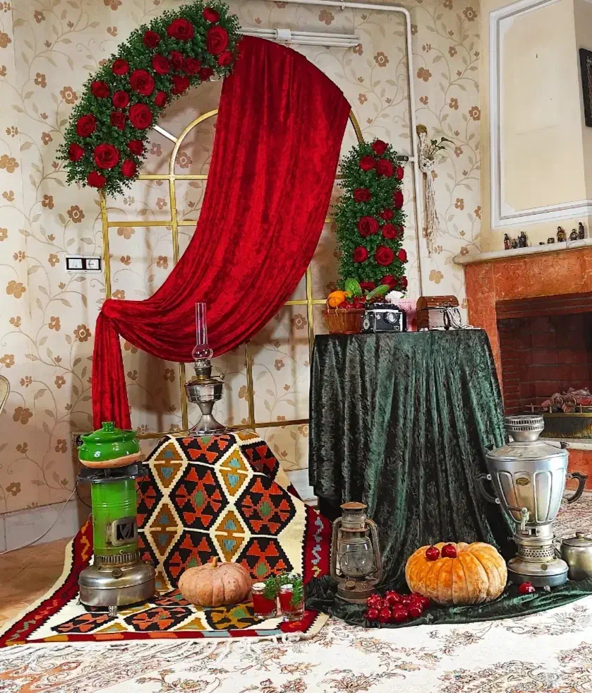 بادکنک آرایی و گل آرایی دکور یلدایی و سفره عقد|خدمات پذیرایی، مراسم|قزوین, |دیوار