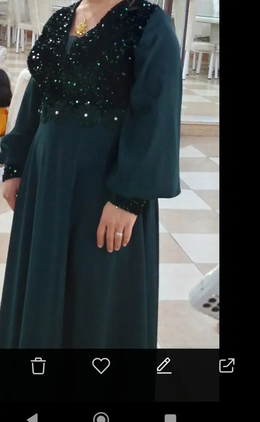 لباس مجلسی|لباس|دورود, |دیوار