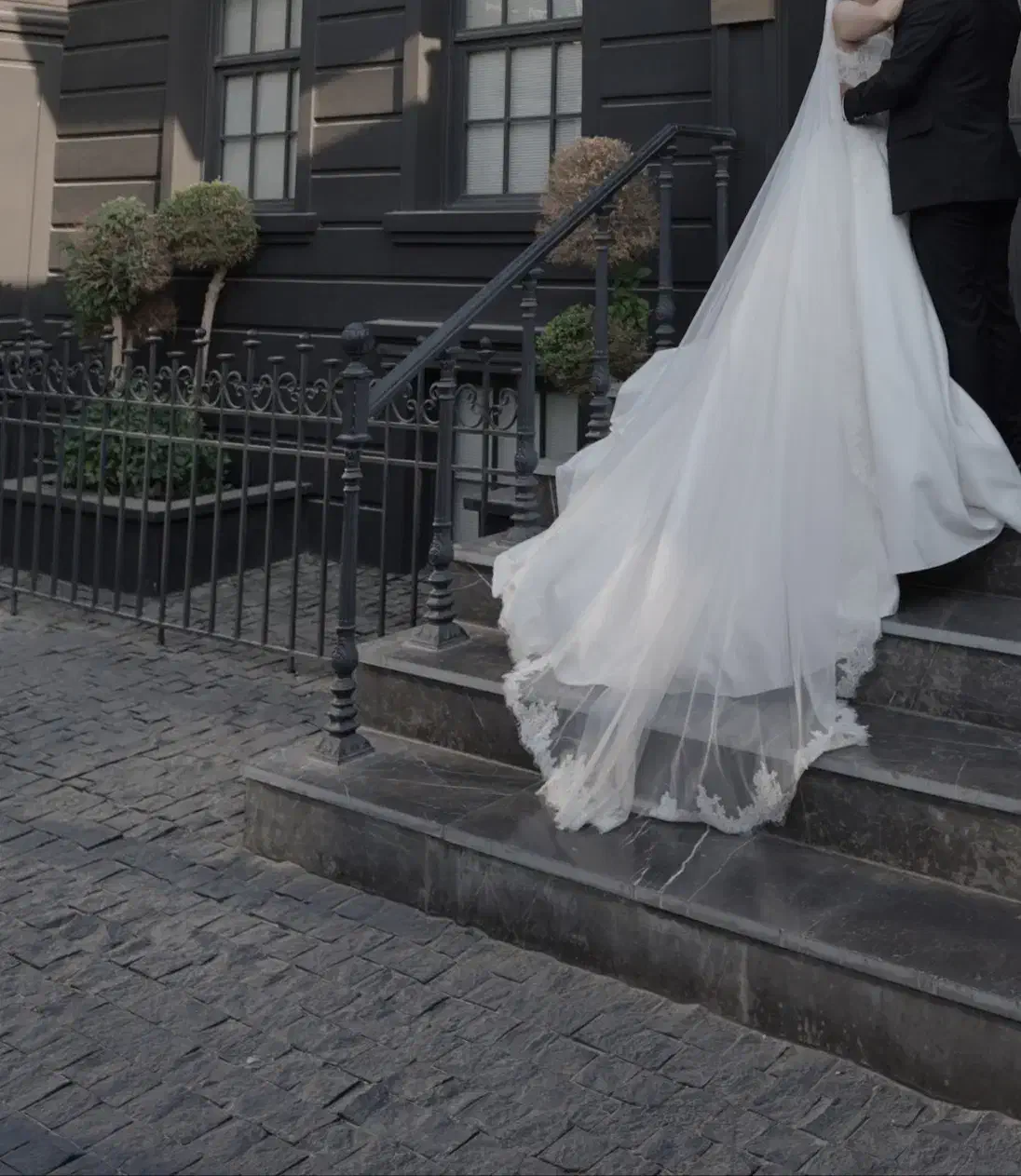 لباس عروس دانتل ساتن سایز ۳۸ تا ۴۰|لباس|تهران, سردارجنگل|دیوار