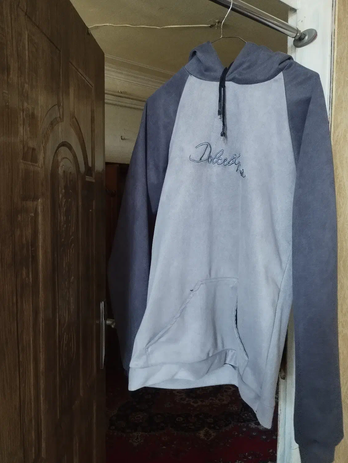 هودی|لباس|قم, صفائیه|دیوار