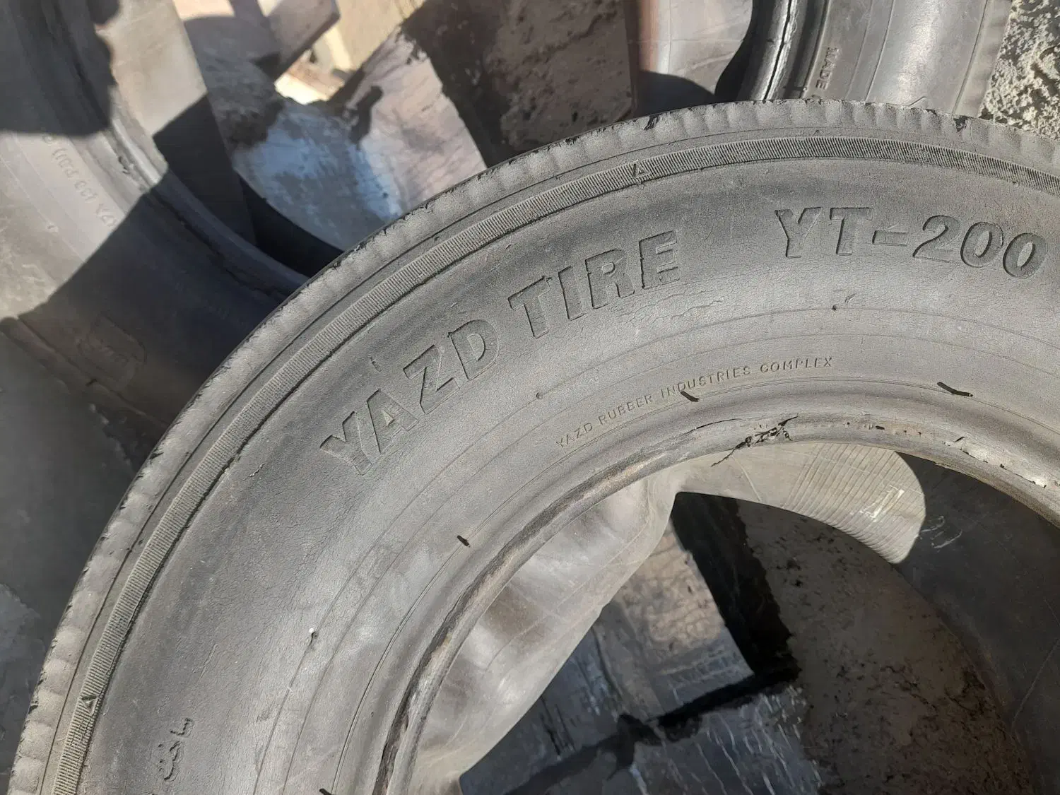 لاستیک وانت|قطعات یدکی و لوازم جانبی|ملایر, |دیوار