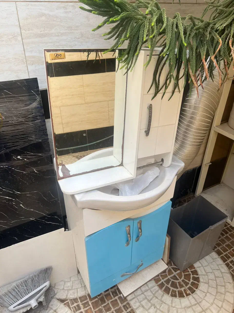 روشویی و آینه|لوازم سرویس بهداشتی|لنگرود, |دیوار