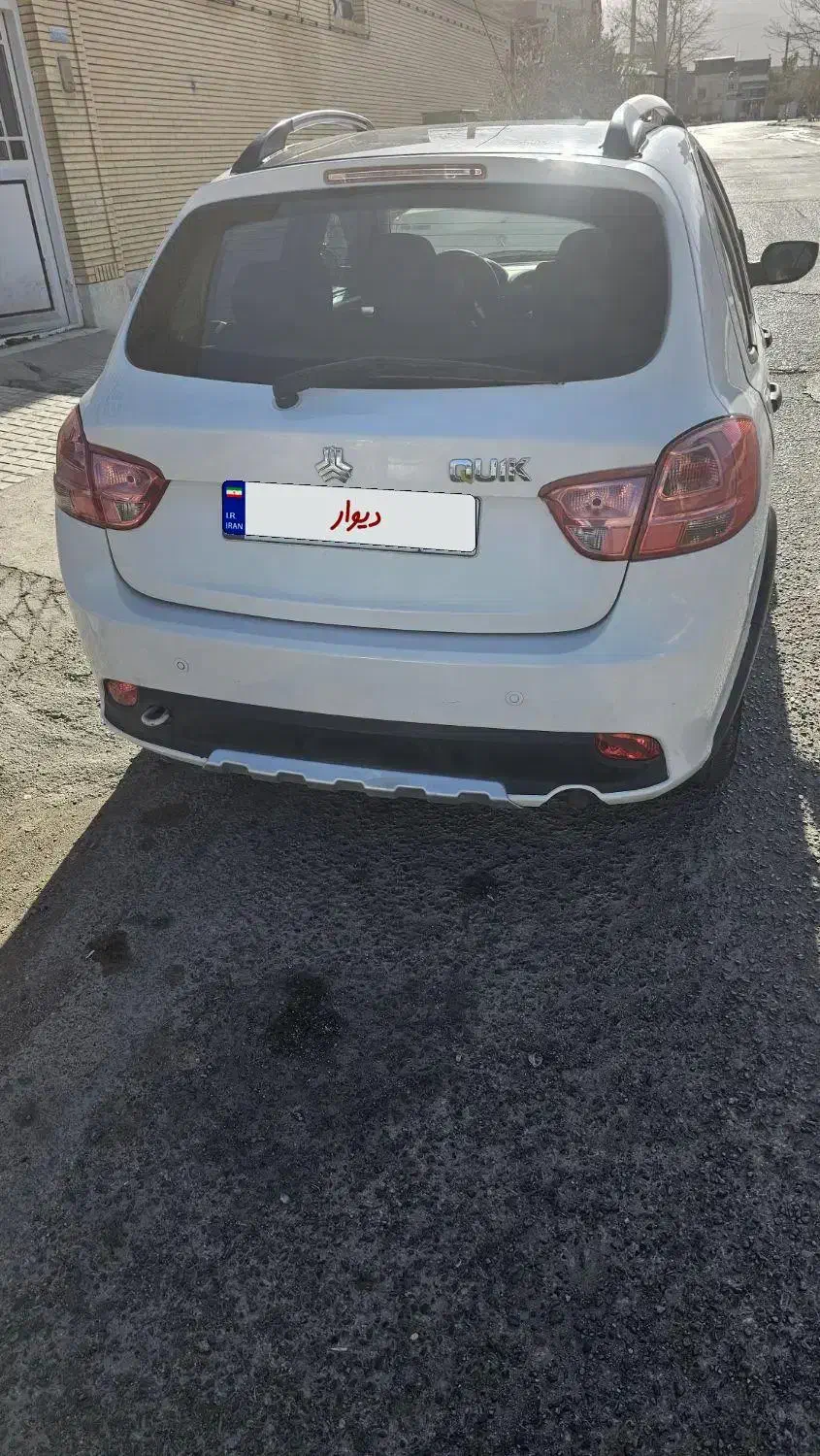 کوئیک r سفید مشکی|خودرو سواری و وانت|مهریز, |دیوار