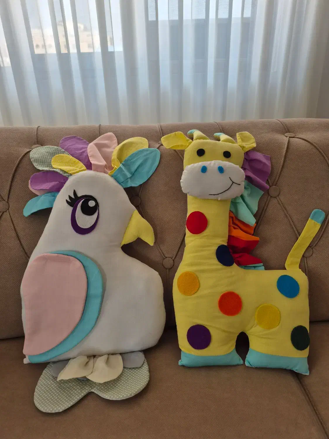 عروسک بغل تخت|اسباببازی|بابل, |دیوار